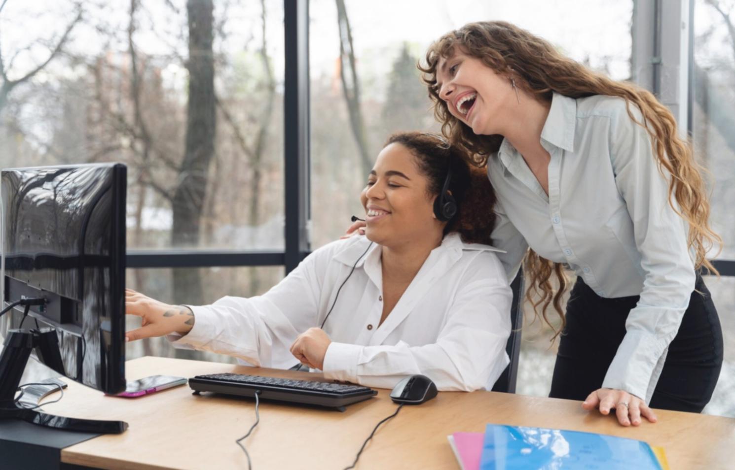 Spazio di lavoro organizzato per webinar di sviluppo professionale